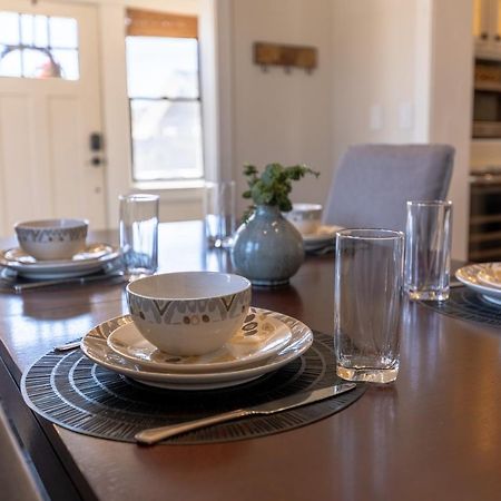 רפיד סיטי Luxury Home W/ Private Patio Mins Away From Dt Rc מראה חיצוני תמונה